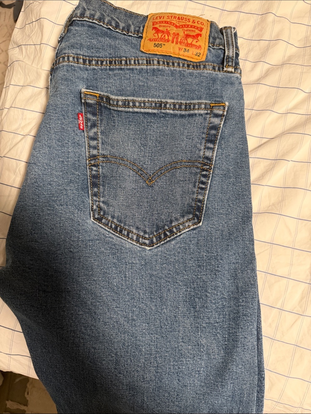 Levi's Men's Relaxed 505 Jeans in Light Blue Denim